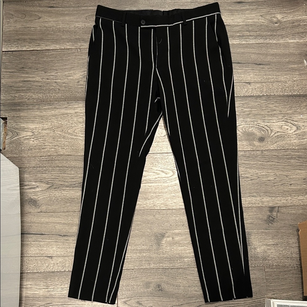Boohoo Mens Black and White Striped Dress Pants